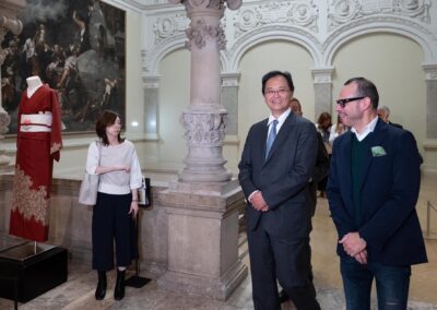 Visita del embajador de Japón en España al Museo de Zaragoza. Foto: Fabián Simón
