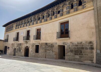 Palacio de los Barones de Valdeolivos en Fonz